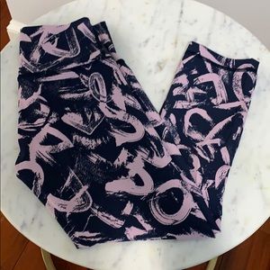 Like new Lulu crop yoga pants!